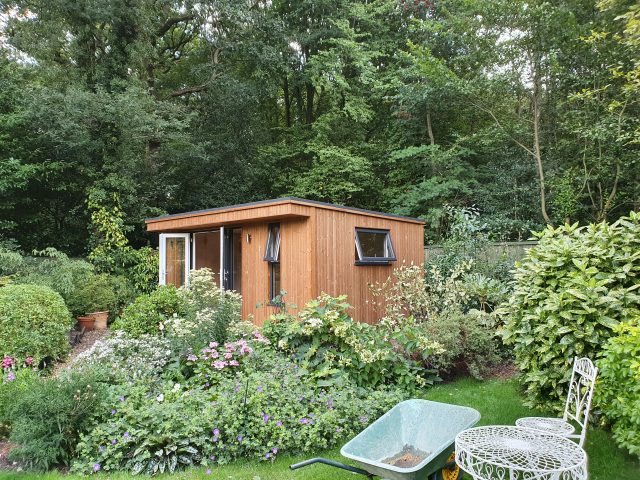 Smart red cedar garden office